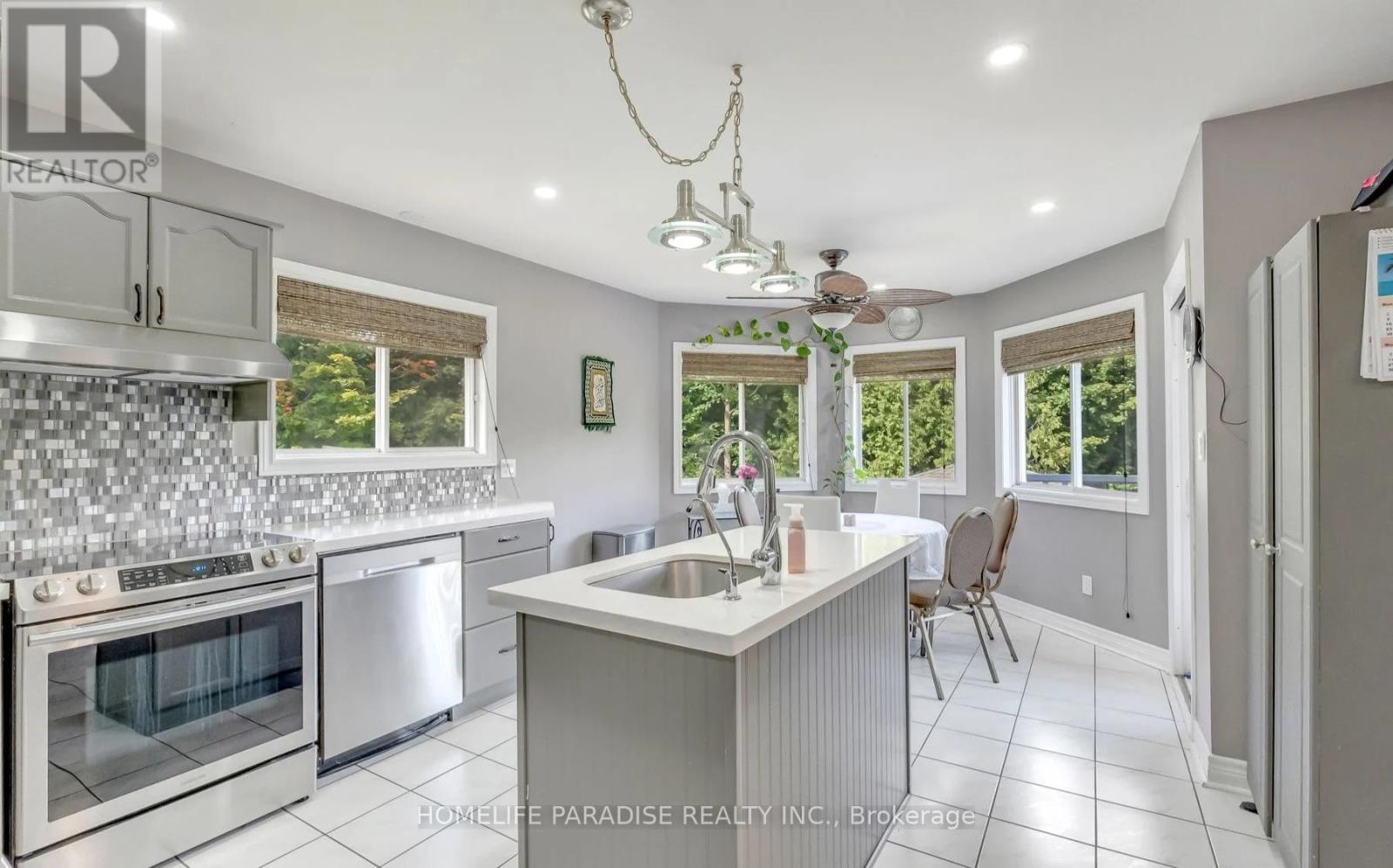 19 Mcconachie Crescent, Caledon, Ontario  L7K 0B9 - Photo 10 - W12813680