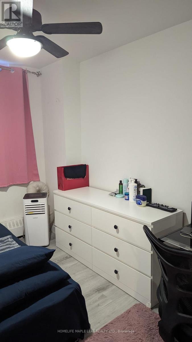 604 - 200 Lotherton Pathway, Toronto, Ontario  M6B 2G8 - Photo 16 - W12813690