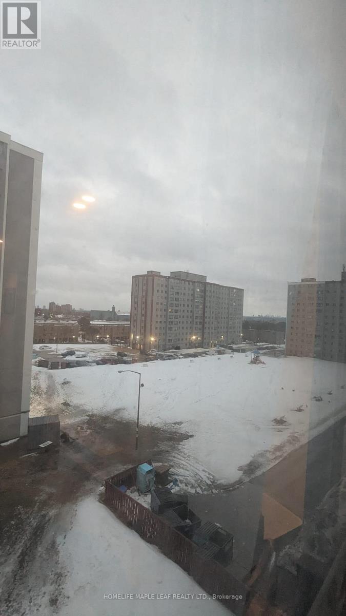 604 - 200 Lotherton Pathway, Toronto, Ontario  M6B 2G8 - Photo 9 - W12813690