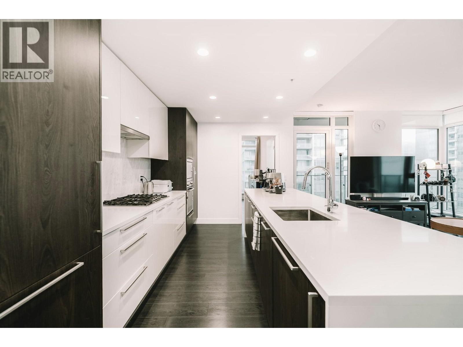 1608 6398 Silver Avenue, Burnaby, British Columbia  V5H 0K7 - Photo 3 - R3092010