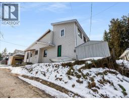 613 11th Avenue, Castlegar, British Columbia