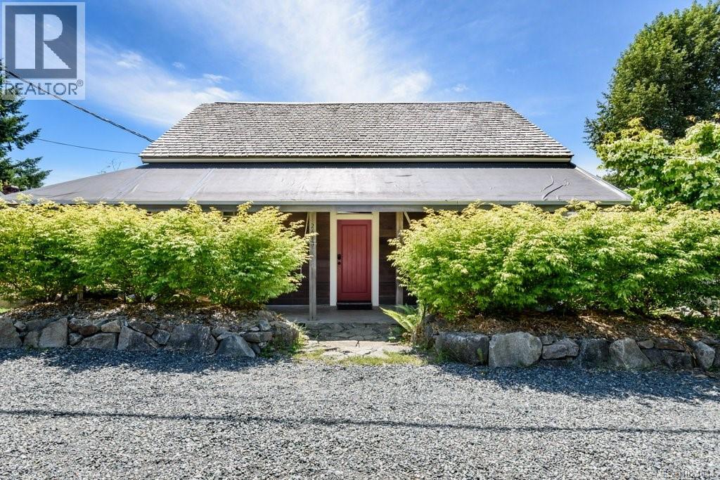 2613 Dunsmuir Ave, Cumberland, British Columbia V0R 1S0 - Photo 47 - 1024644