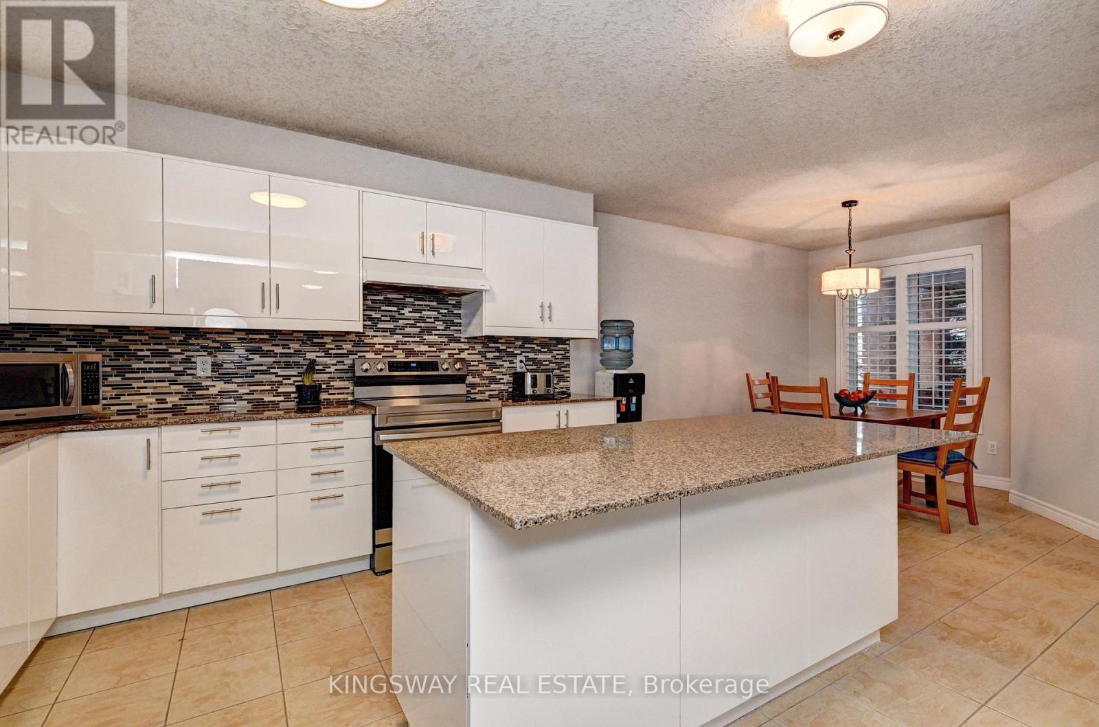 242 Doon Mills Drive, Kitchener, Ontario  N2P 2R8 - Photo 12 - X12813672