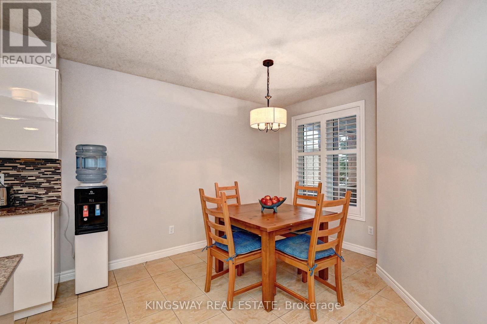 242 Doon Mills Drive, Kitchener, Ontario  N2P 2R8 - Photo 16 - X12813672