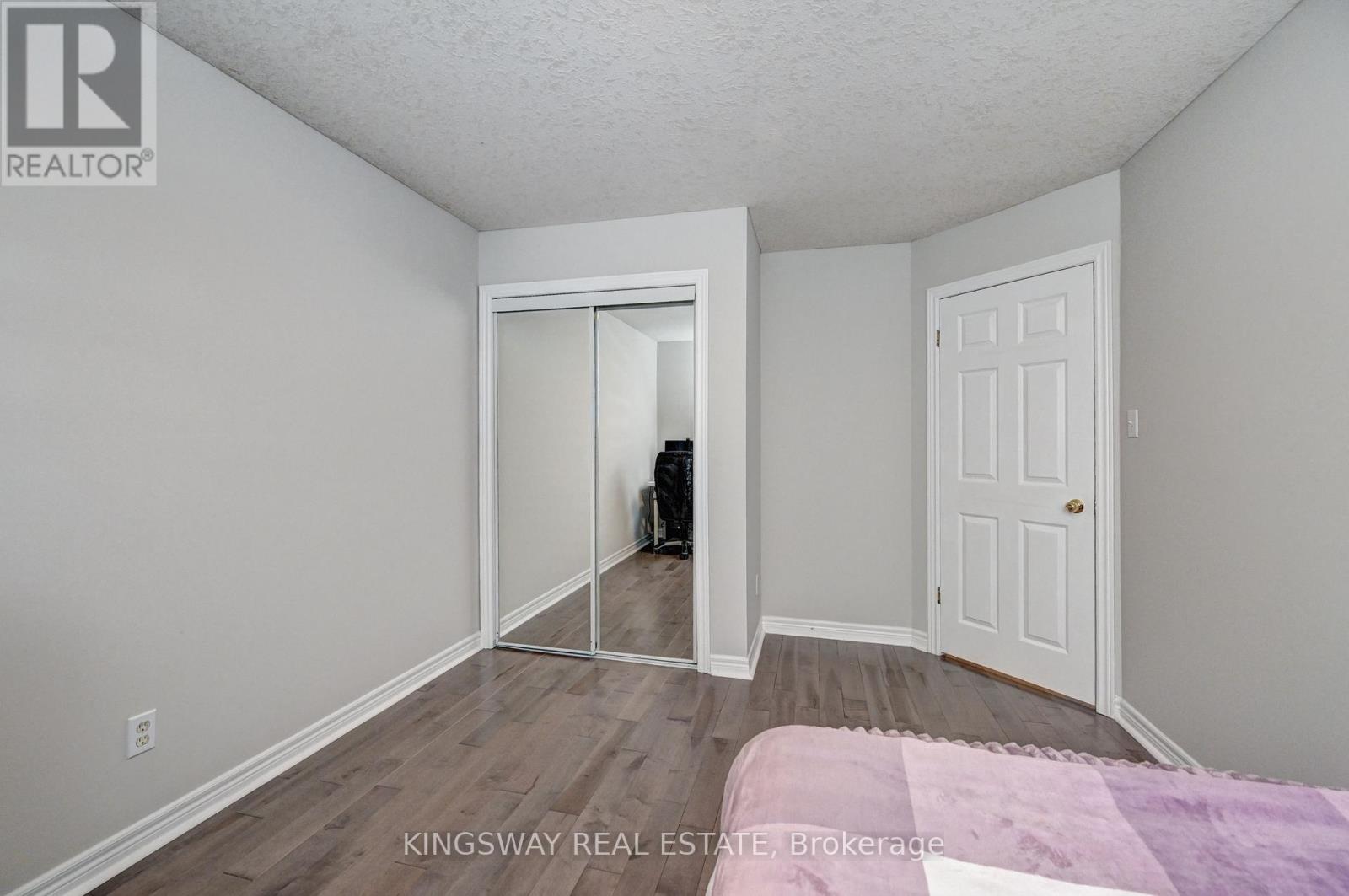 242 Doon Mills Drive, Kitchener, Ontario  N2P 2R8 - Photo 27 - X12813672