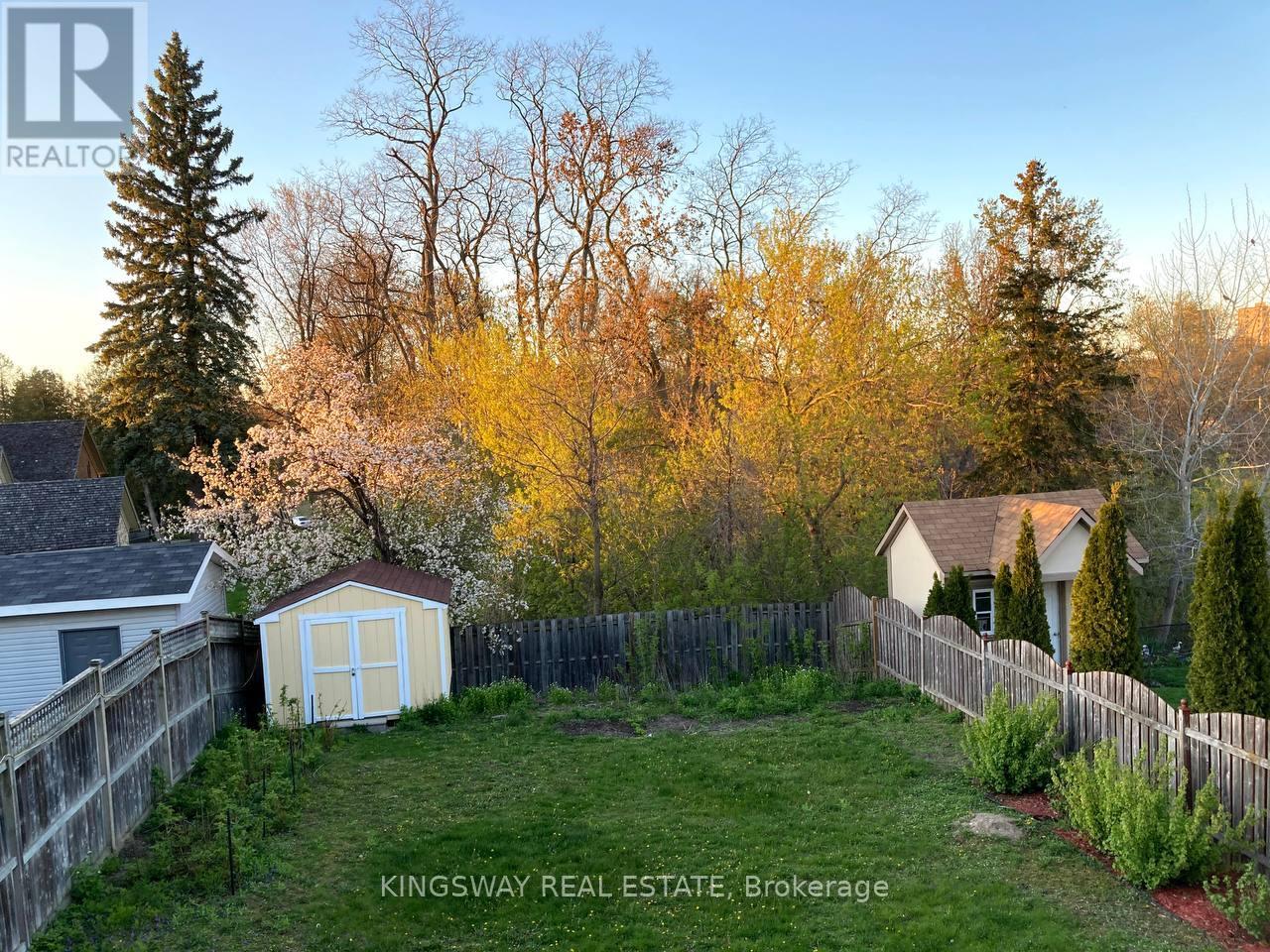 242 Doon Mills Drive, Kitchener, Ontario  N2P 2R8 - Photo 46 - X12813672