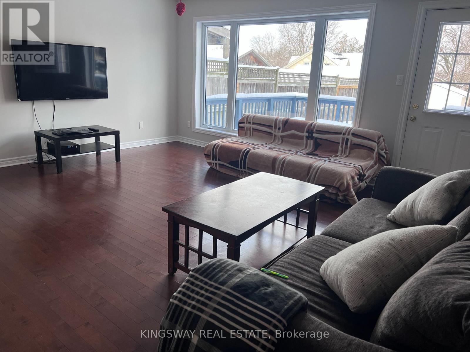 242 Doon Mills Drive, Kitchener, Ontario  N2P 2R8 - Photo 8 - X12813672