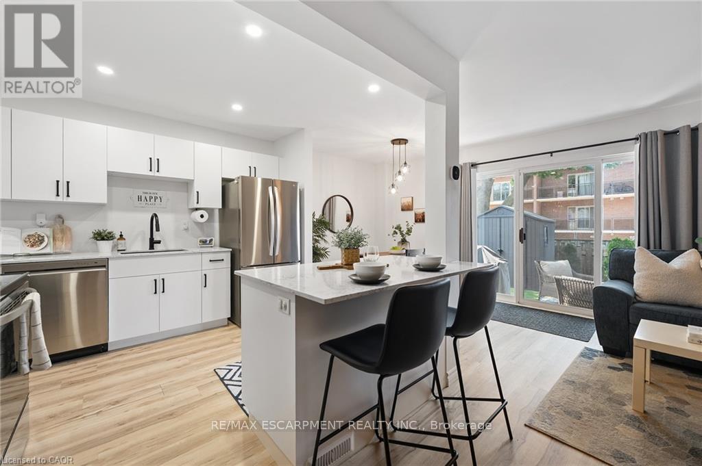 150 - 17 OLD PINE TRAIL, St. Catharines, Ontario