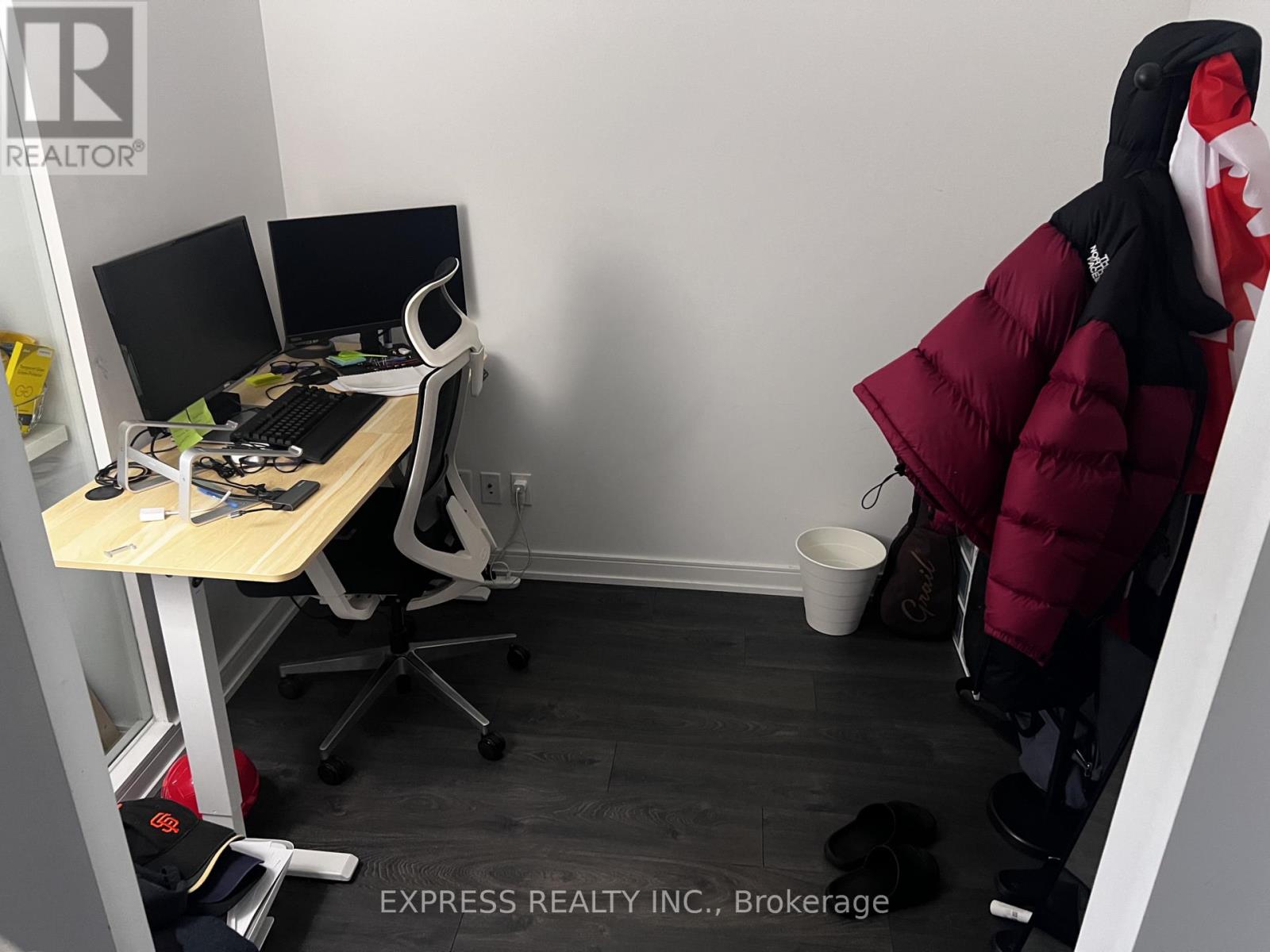 1912 - 3 Gloucester Street, Toronto, Ontario  M4Y 0C6 - Photo 3 - C12811758