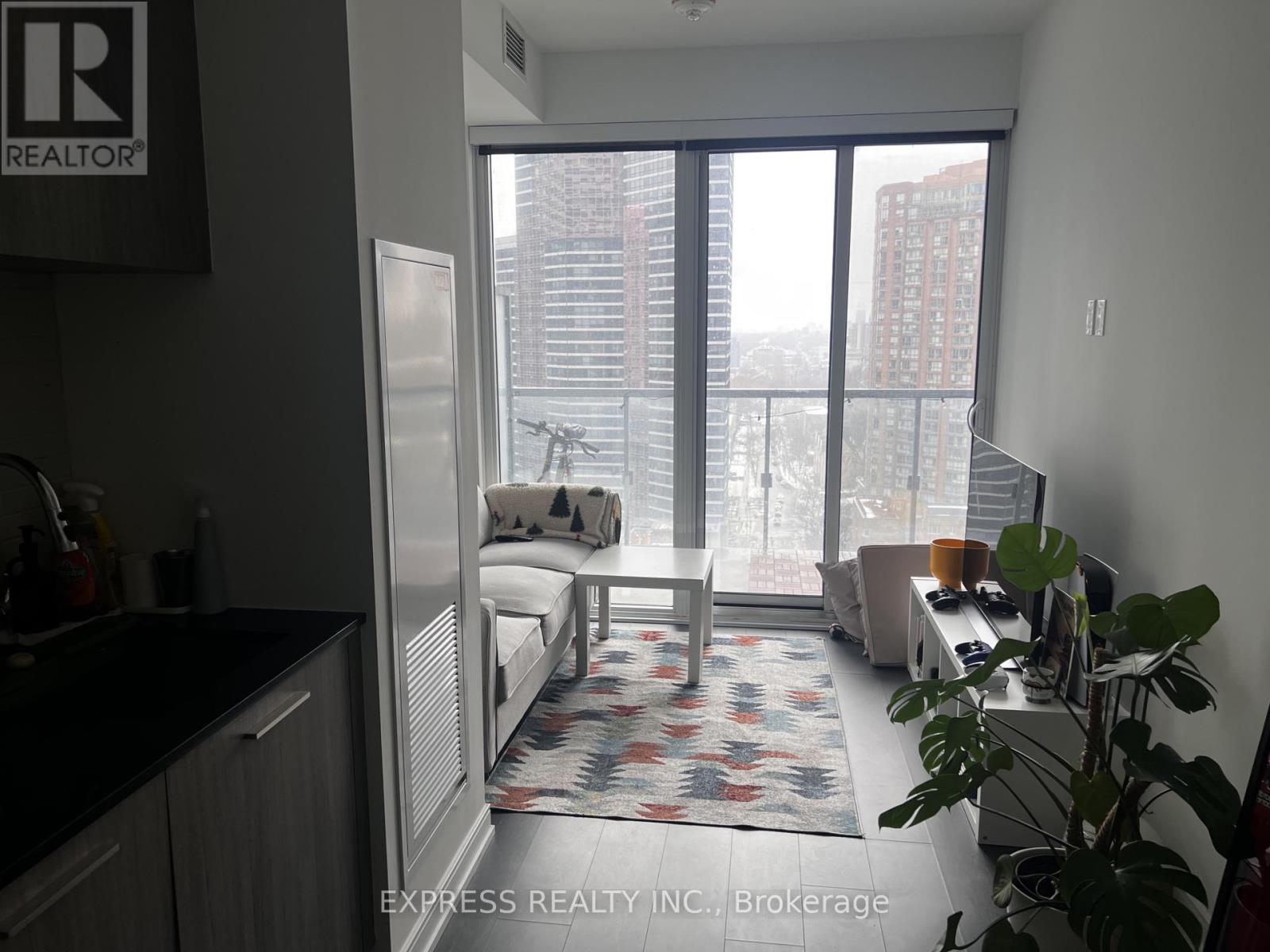 1912 - 3 Gloucester Street, Toronto, Ontario  M4Y 0C6 - Photo 2 - C12811758