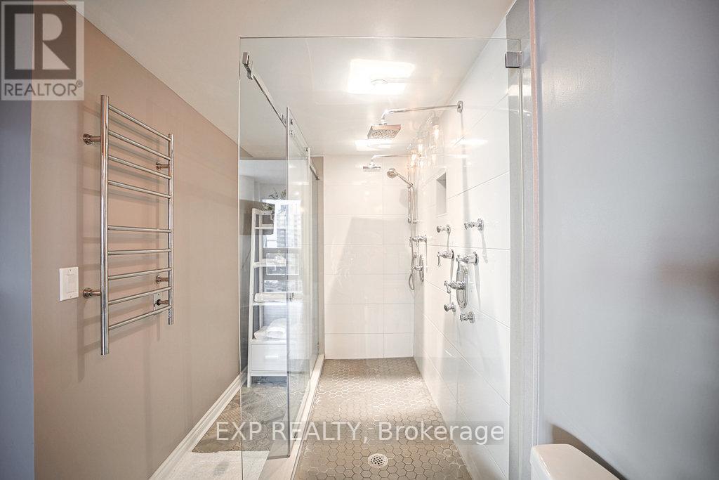 2304 - 155 Legion Road N, Toronto, Ontario  M8Y 0A7 - Photo 15 - W12670672