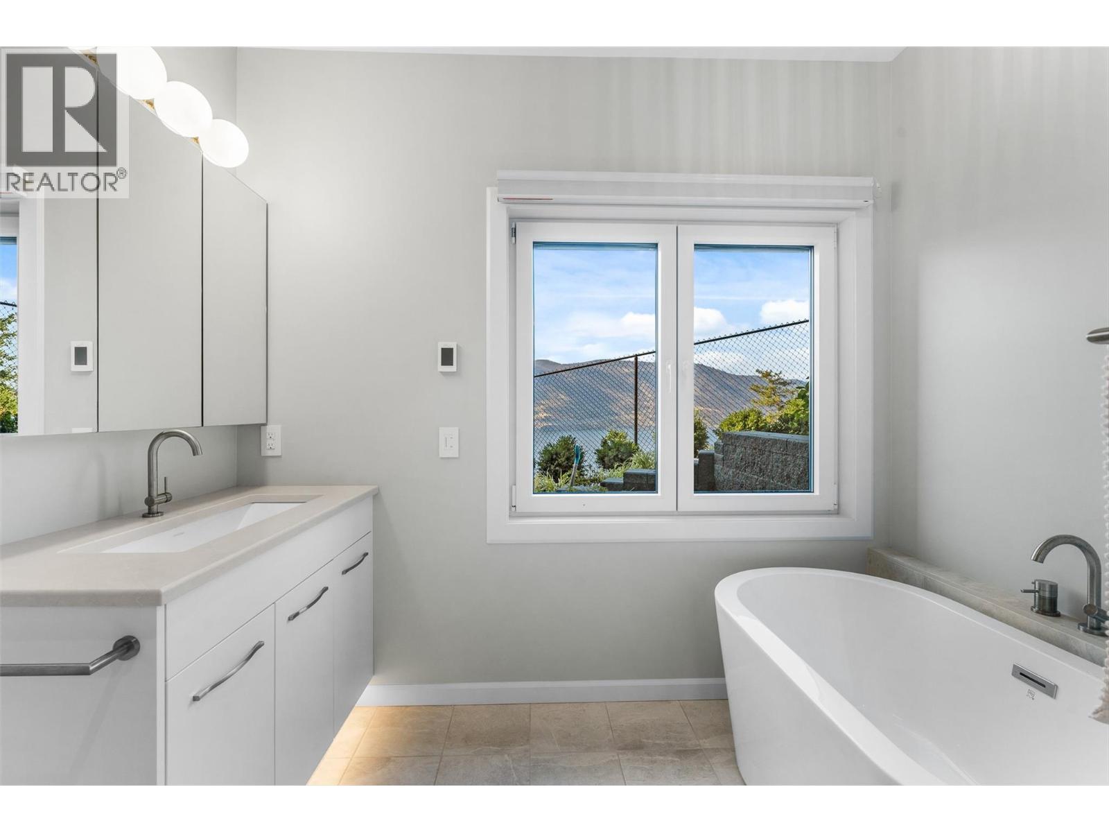 604 Clifton Road N, Kelowna, British Columbia  V1V 0B7 - Photo 48 - 10376030