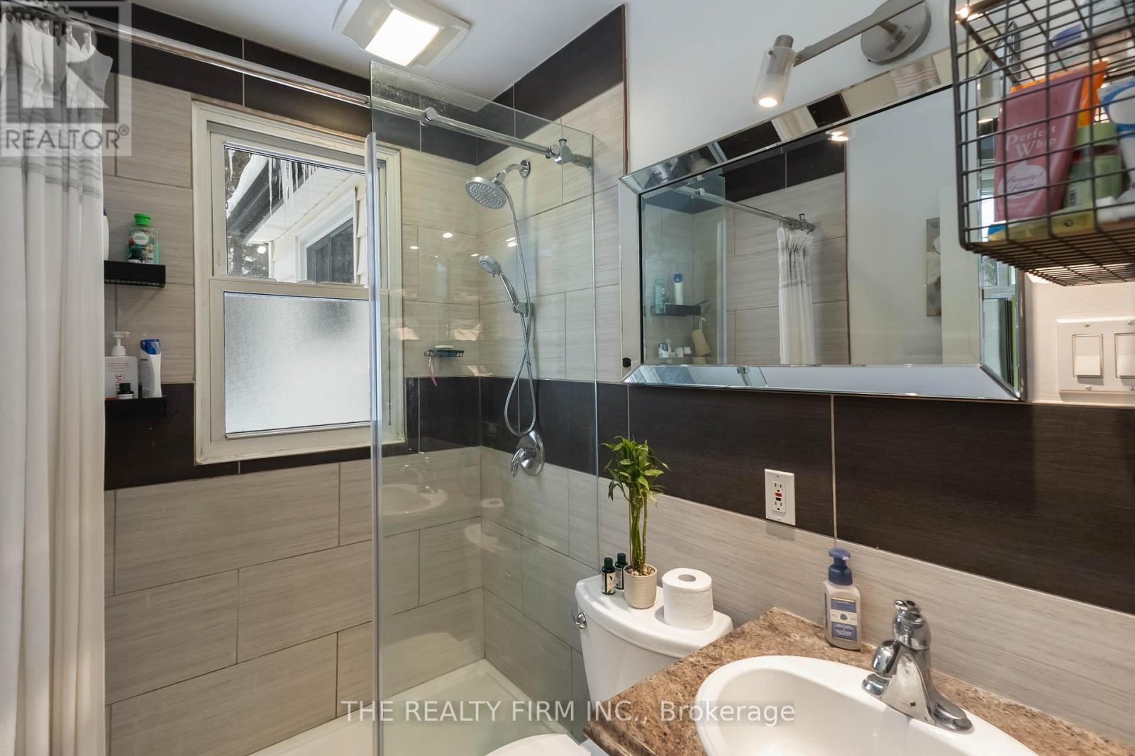 352 Hale Street, London East, Ontario  N5W 1G4 - Photo 13 - X12813734