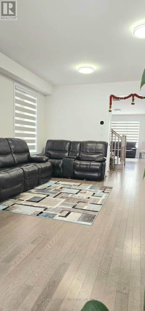 1268 Klondike Drive, Oshawa, Ontario  L1L 0T2 - Photo 6 - E12813766