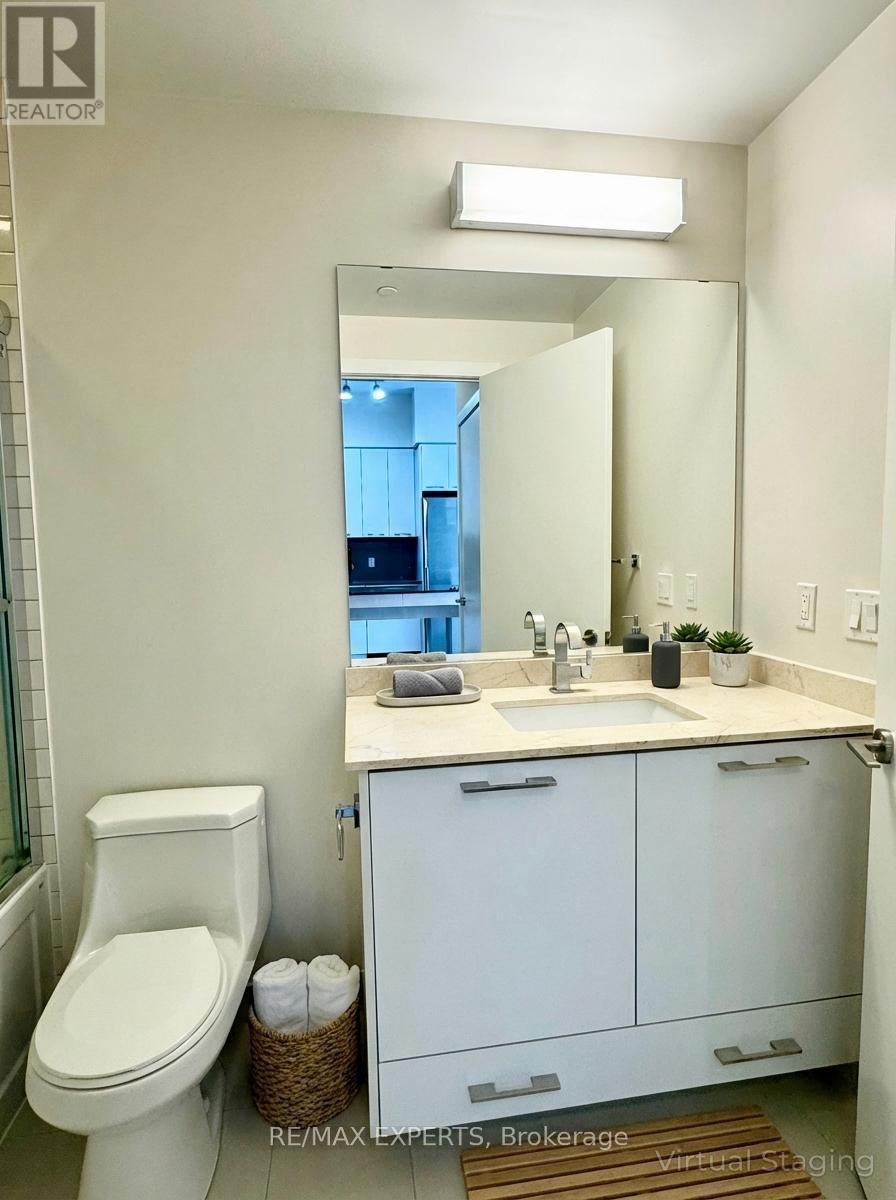 717 - 9471 Yonge Street, Richmond Hill, Ontario  L4C 0Z5 - Photo 10 - N12813718