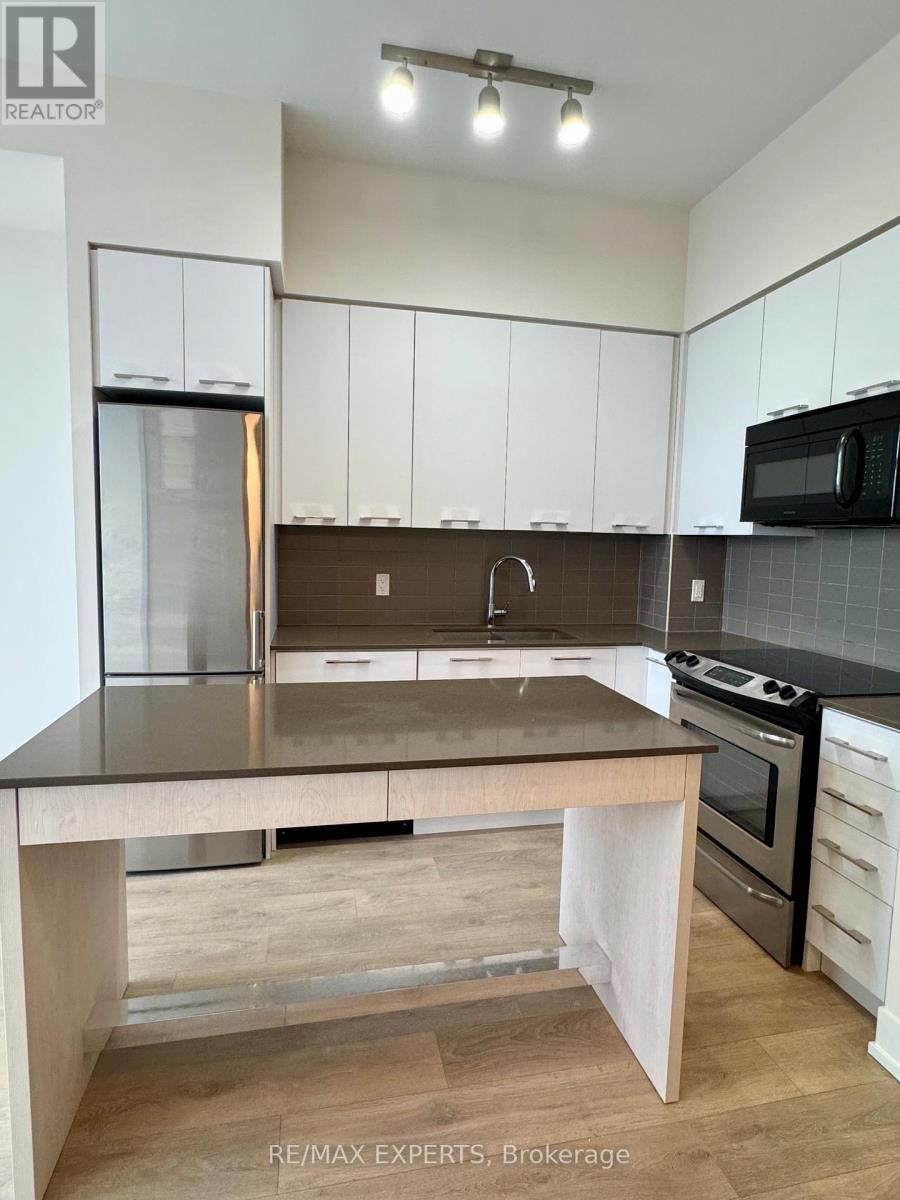 717 - 9471 Yonge Street, Richmond Hill, Ontario  L4C 0Z5 - Photo 4 - N12813718