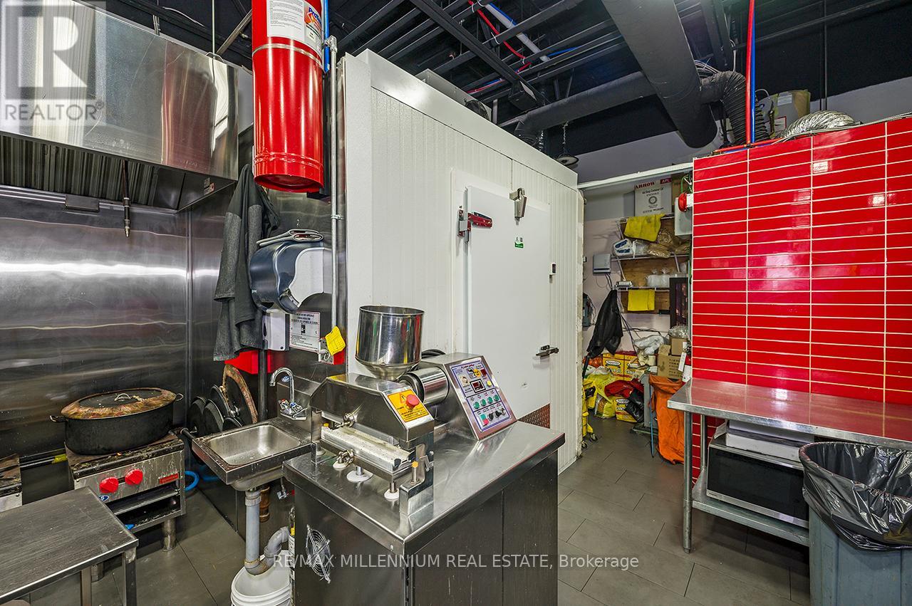 #62 - 3700 Eglinton Avenue, Mississauga, Ontario  L5M 2R9 - Photo 39 - W12813768