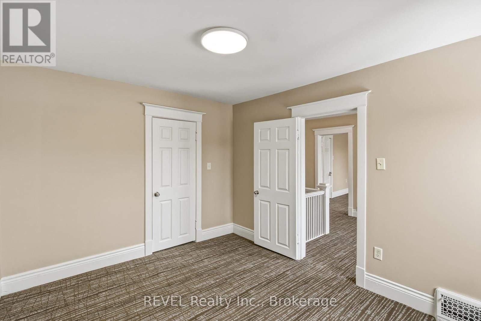 184 Queenston Street, St. Catharines, Ontario  L2R 2Z7 - Photo 22 - X12812742