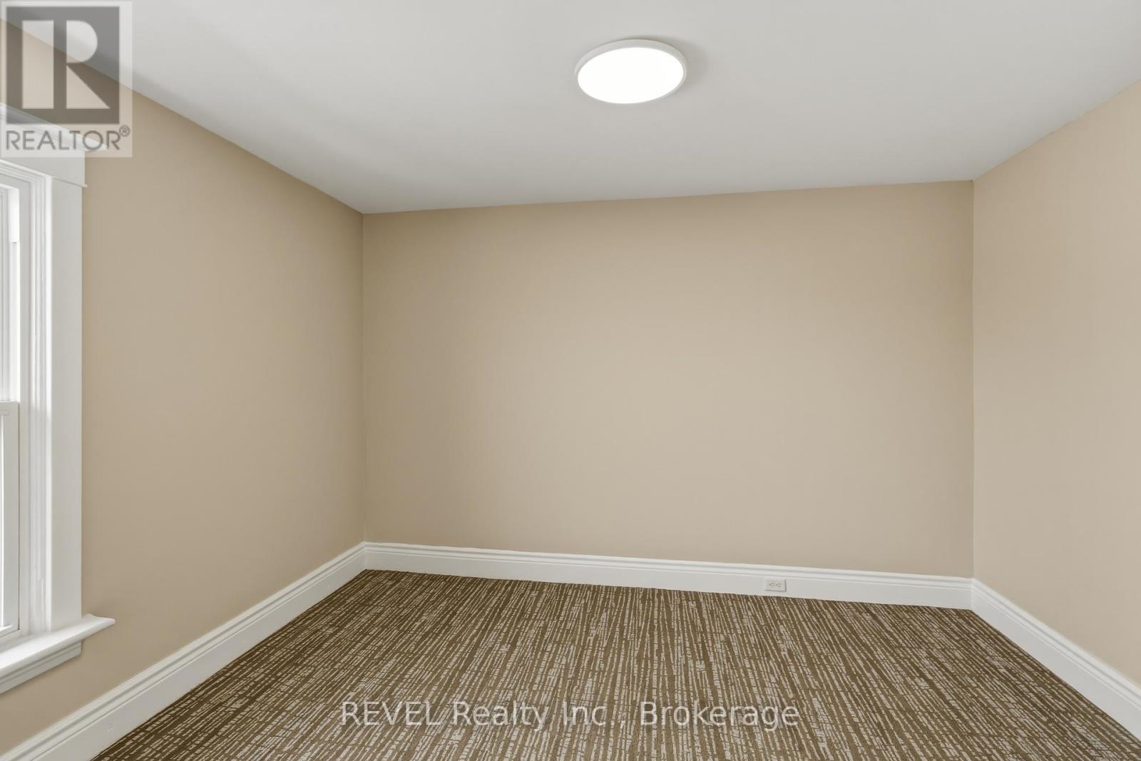 184 Queenston Street, St. Catharines, Ontario  L2R 2Z7 - Photo 21 - X12812742