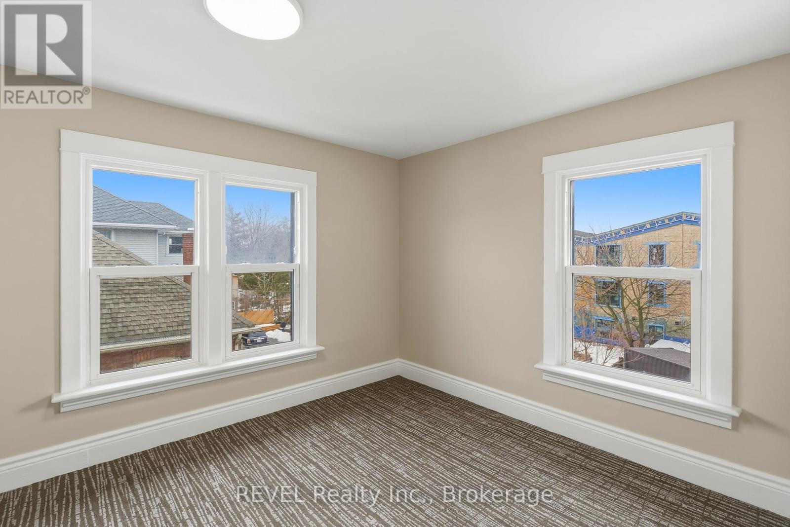 184 Queenston Street, St. Catharines, Ontario  L2R 2Z7 - Photo 18 - X12812742