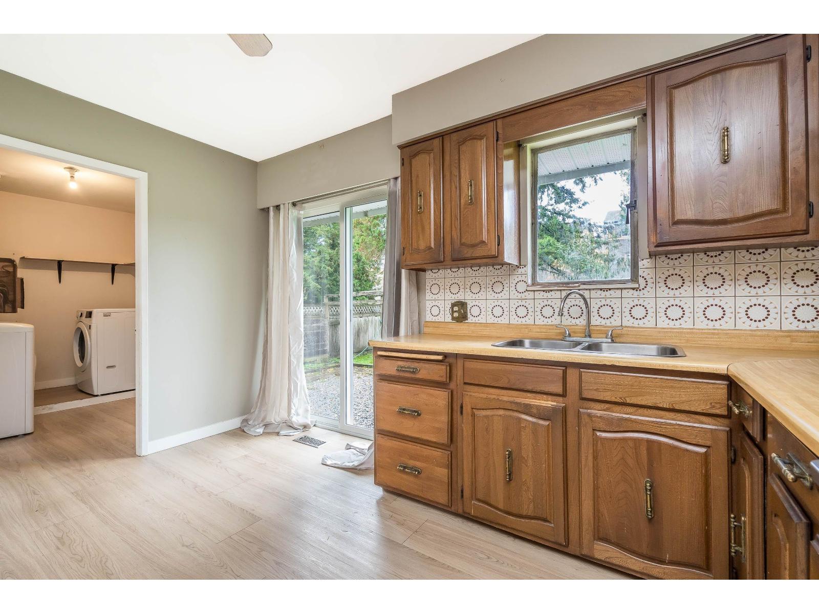 10331 155a Street, Surrey, British Columbia  V3R 4K4 - Photo 17 - R3092794