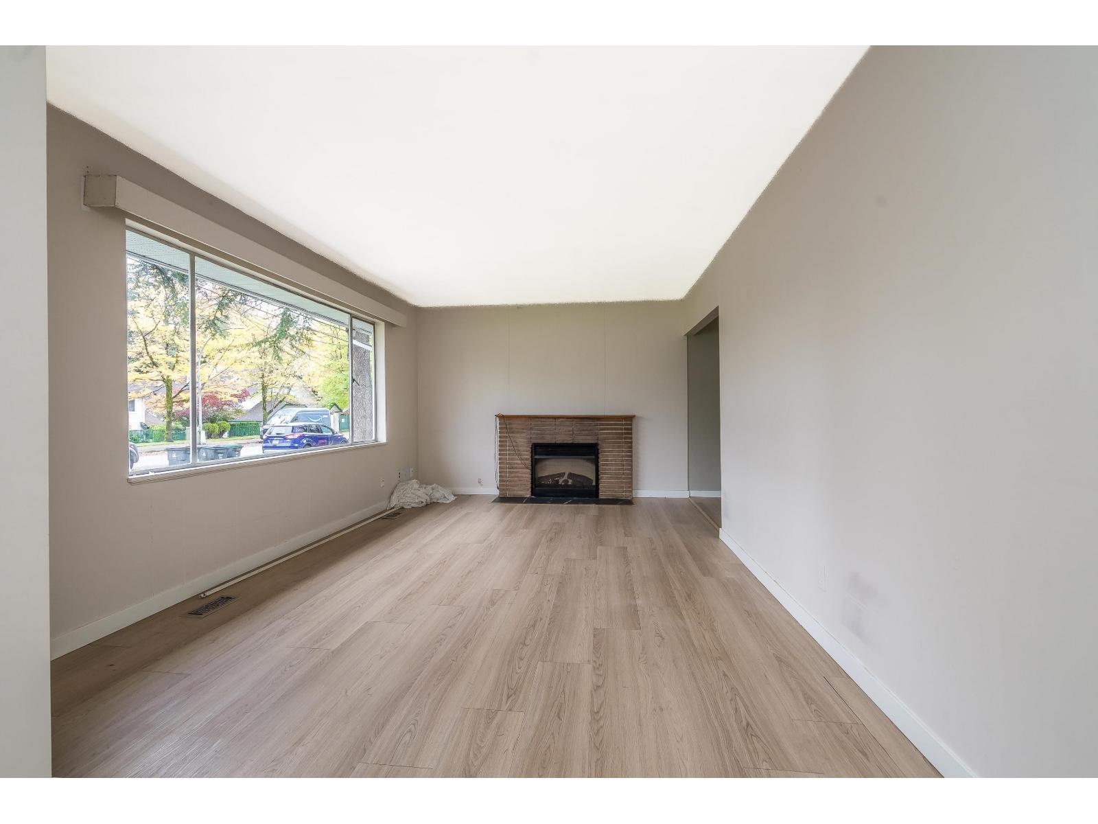 10331 155a Street, Surrey, British Columbia  V3R 4K4 - Photo 6 - R3092794