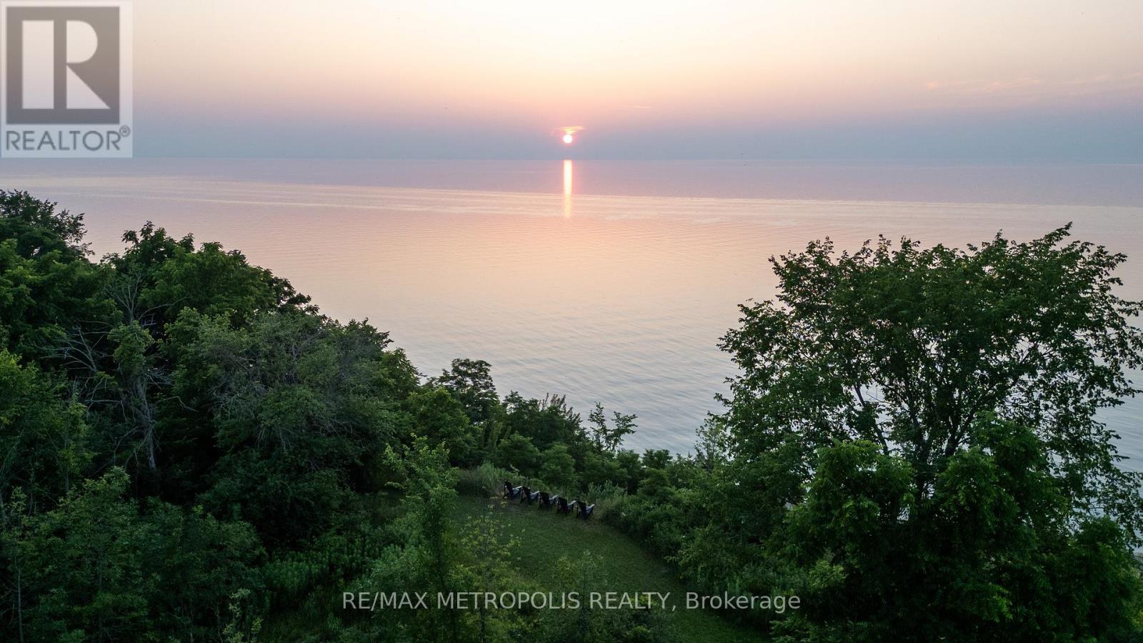 7035 Blue Coast Heights, Plympton-Wyoming, Ontario  N0N 1E0 - Photo 18 - X12813724