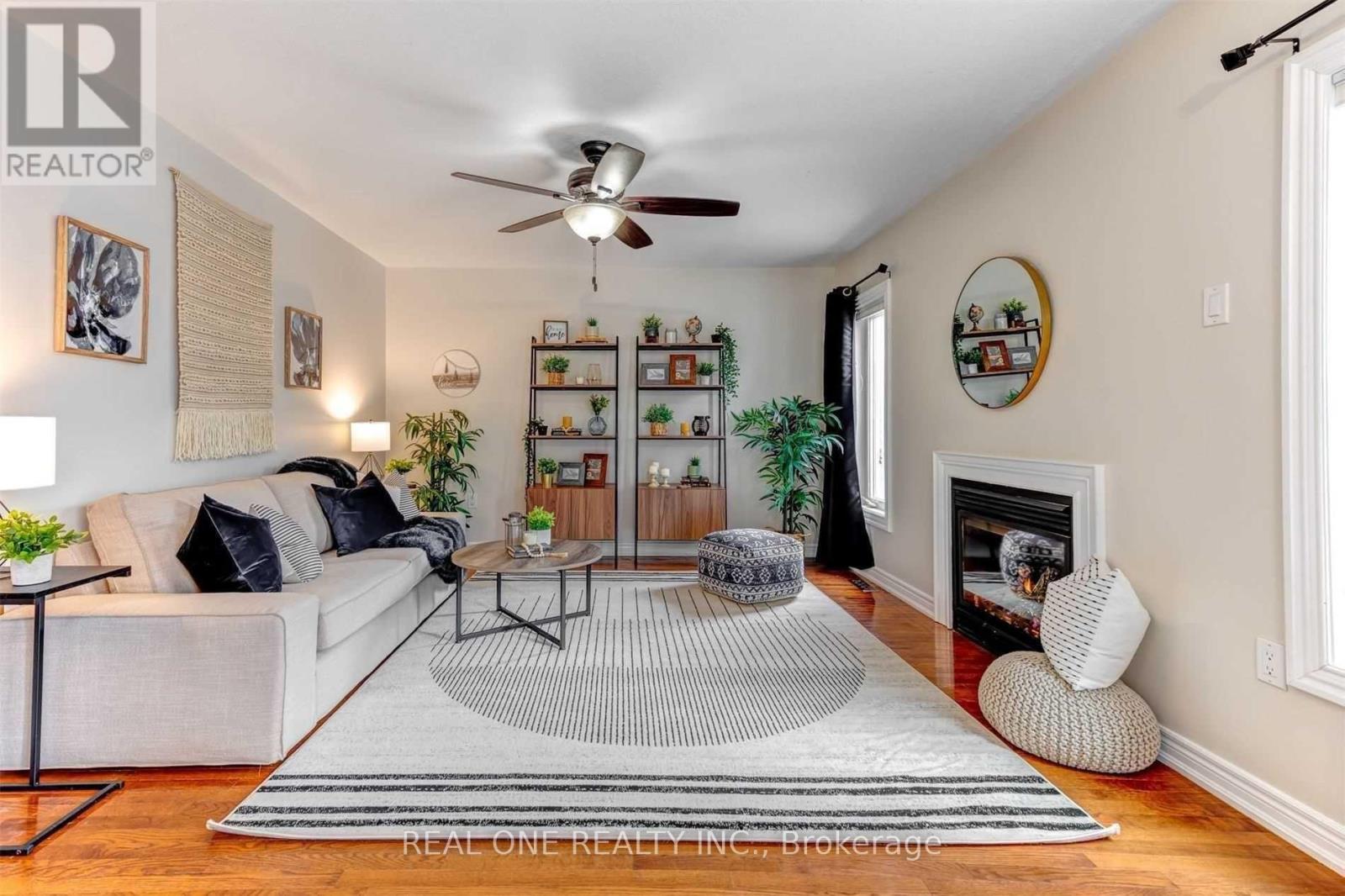 55 Sweetnam Drive, Kawartha Lakes, Ontario  K9V 0A7 - Photo 4 - X12813746