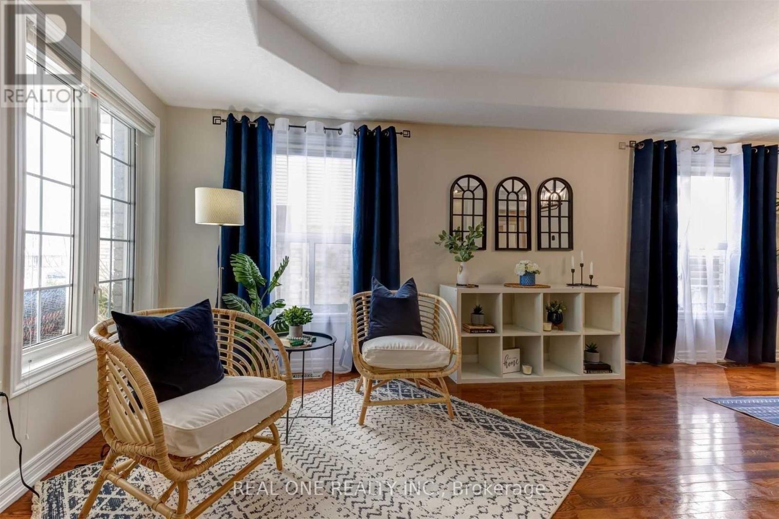 55 Sweetnam Drive, Kawartha Lakes, Ontario  K9V 0A7 - Photo 5 - X12813746