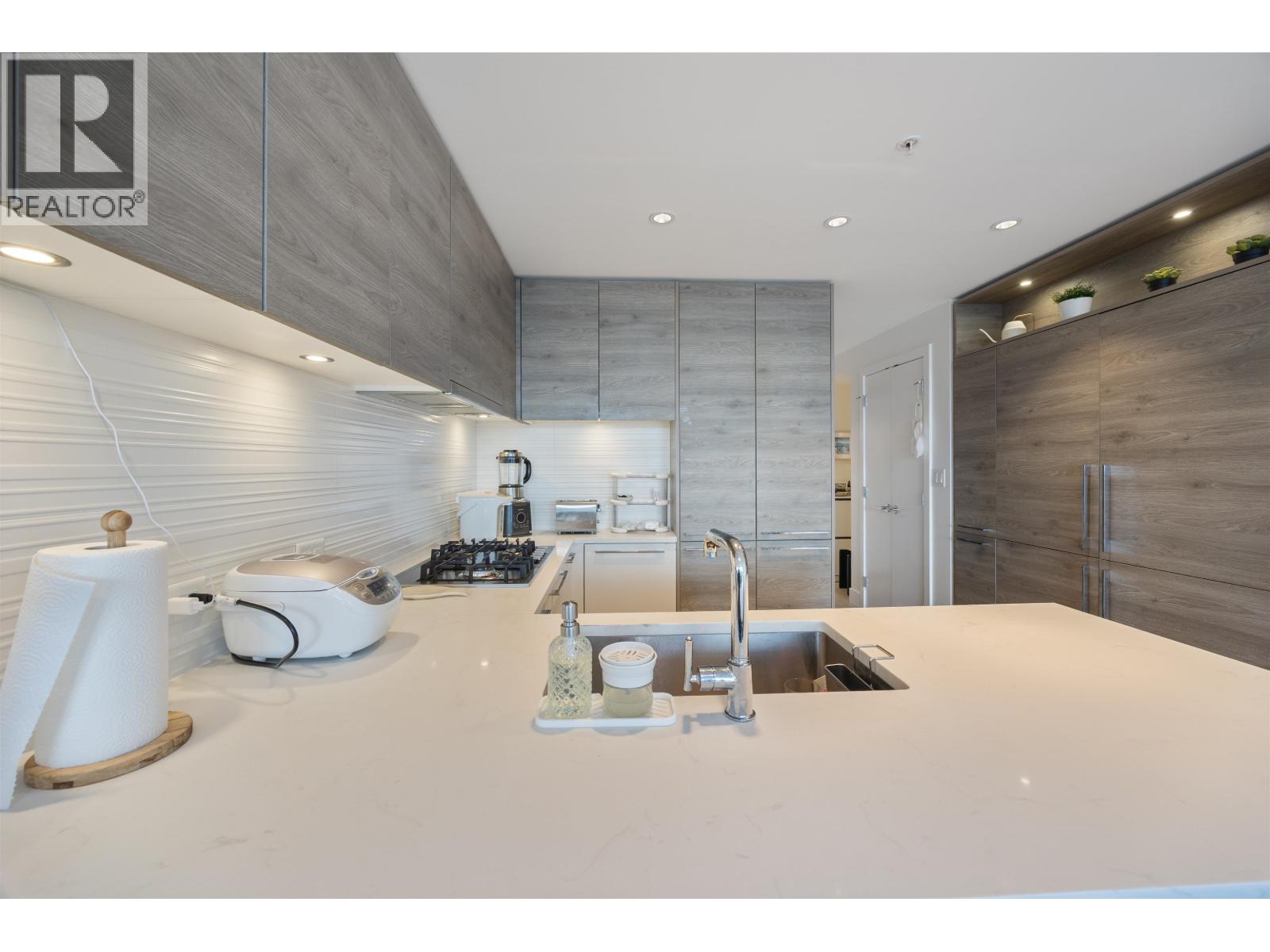 2106 7303 Noble Lane, Burnaby, British Columbia  V3N 0H2 - Photo 14 - R3092396