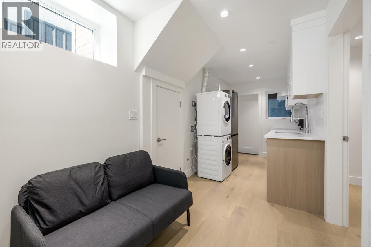 1 366 E 64th Avenue, Vancouver, British Columbia  V5X 2M7 - Photo 16 - R3092756