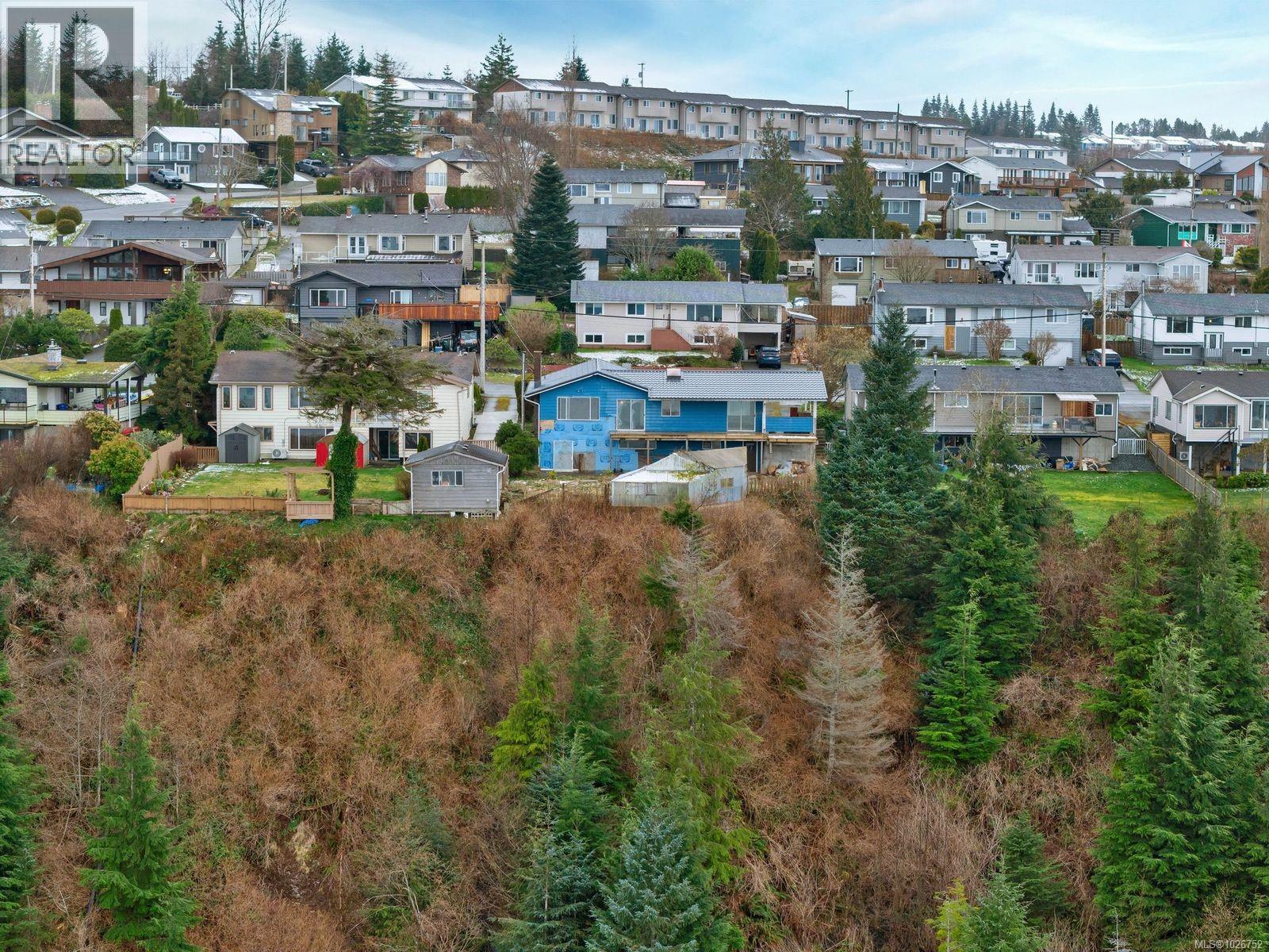 2264 Haddington Cres, Port Mcneill, British Columbia  V0N 2R0 - Photo 2 - 1026752