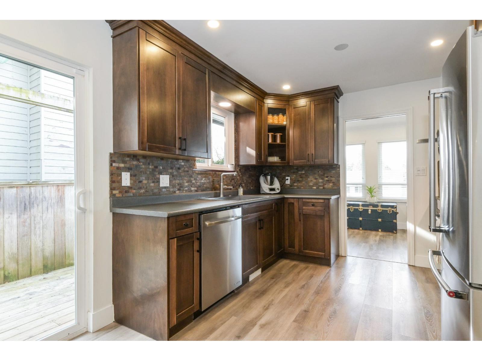 3674 Nicomen Place, Abbotsford, British Columbia  V3G 1J1 - Photo 11 - R3092288