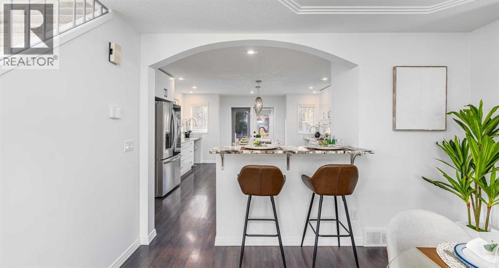 5503 Strathcona Hill Sw, Calgary, Alberta  T3H 1S2 - Photo 4 - A2284461