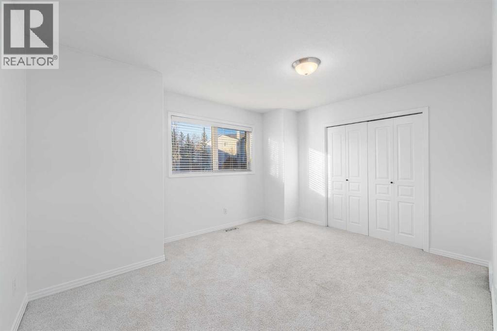 5503 Strathcona Hill Sw, Calgary, Alberta  T3H 1S2 - Photo 23 - A2284461