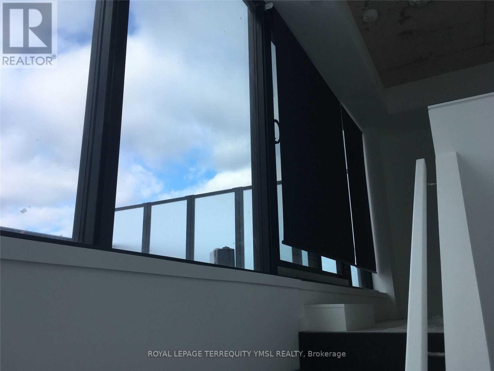 816 - 7 Smith Crescent, Toronto, Ontario  M8Z 0G3 - Photo 18 - W12812266