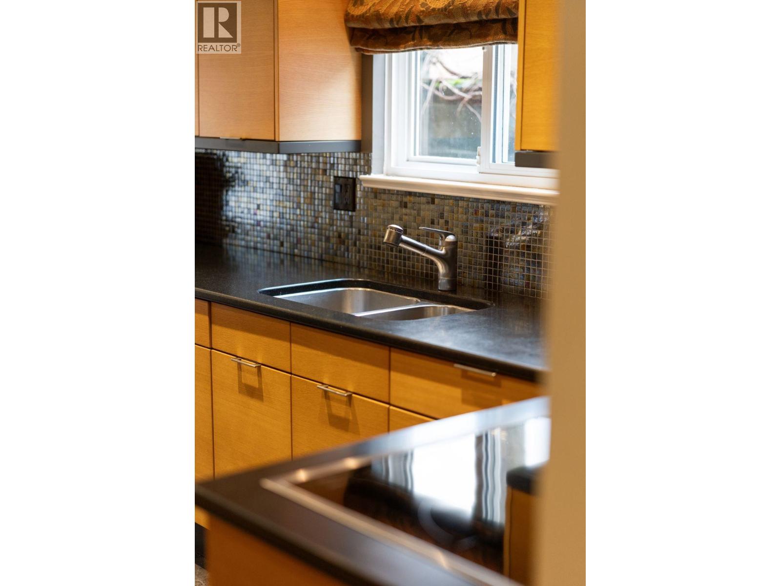 1730 Kitchener Street, Vancouver, British Columbia  V5L 2W3 - Photo 13 - R3092789