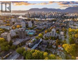 <div class="price">$1,999,999</div> 909 2888 Cambie Street, Vancouver<br><div style="margin-bottom:8px;"><small>Oakwyn Realty Ltd.</small></div><div class='bed_bath'>3 Bed | 3 Bath</div>