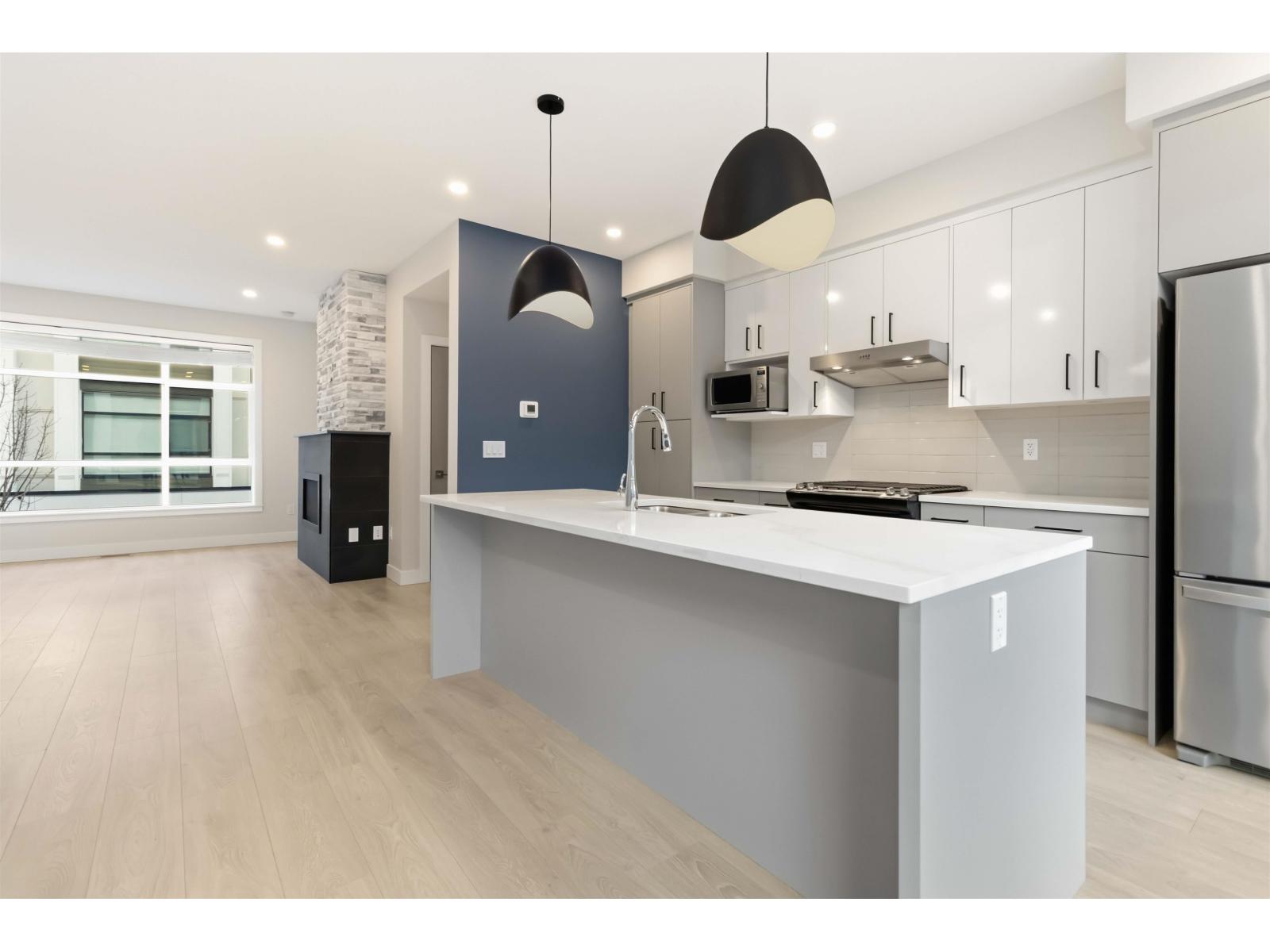 211 46150 Thomas Road, Vedder Crossing, Chilliwack, British Columbia  V2R 6B3 - Photo 3 - R3092645