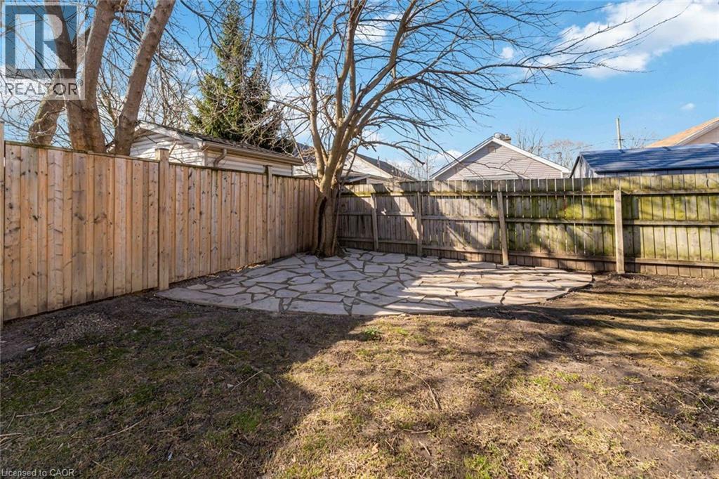 22 Bertram Street, St. Catharines, Ontario  L2R 1A8 - Photo 22 - 40806208