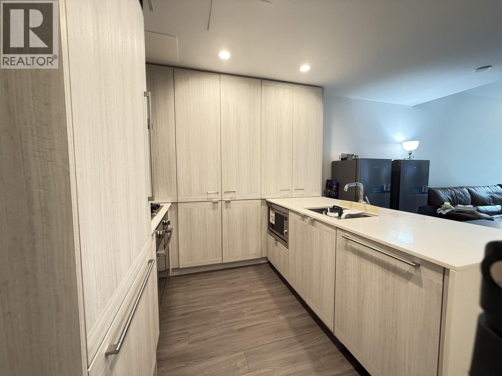 Listing Picture 20 of 21 : TH104 2351 BETA AVENUE, Burnaby / 本拿比 - 魯藝地產 Yvonne Lu Group - MLS Medallion Club Member