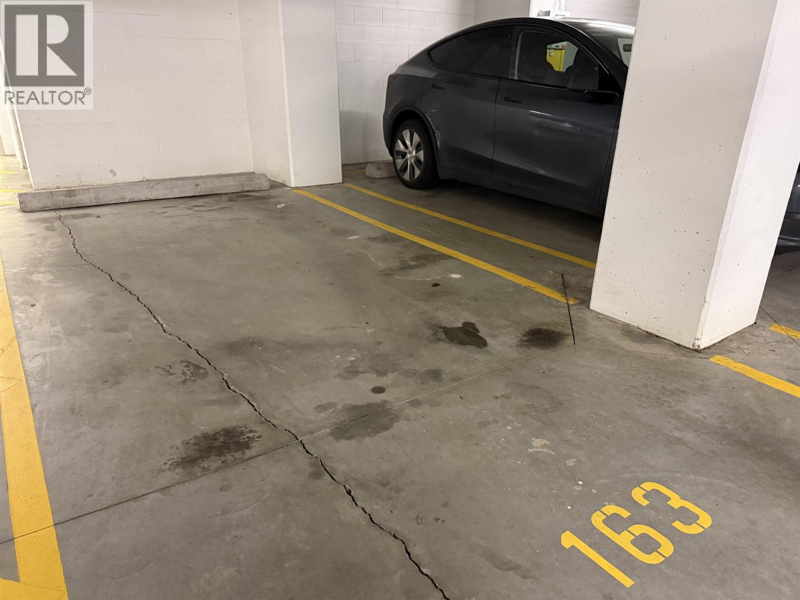 Listing Picture 7 of 21 : TH104 2351 BETA AVENUE, Burnaby / 本拿比 - 魯藝地產 Yvonne Lu Group - MLS Medallion Club Member