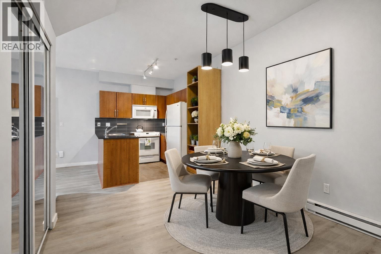 201 1661 FRASER AVENUE, port coquitlam, British Columbia