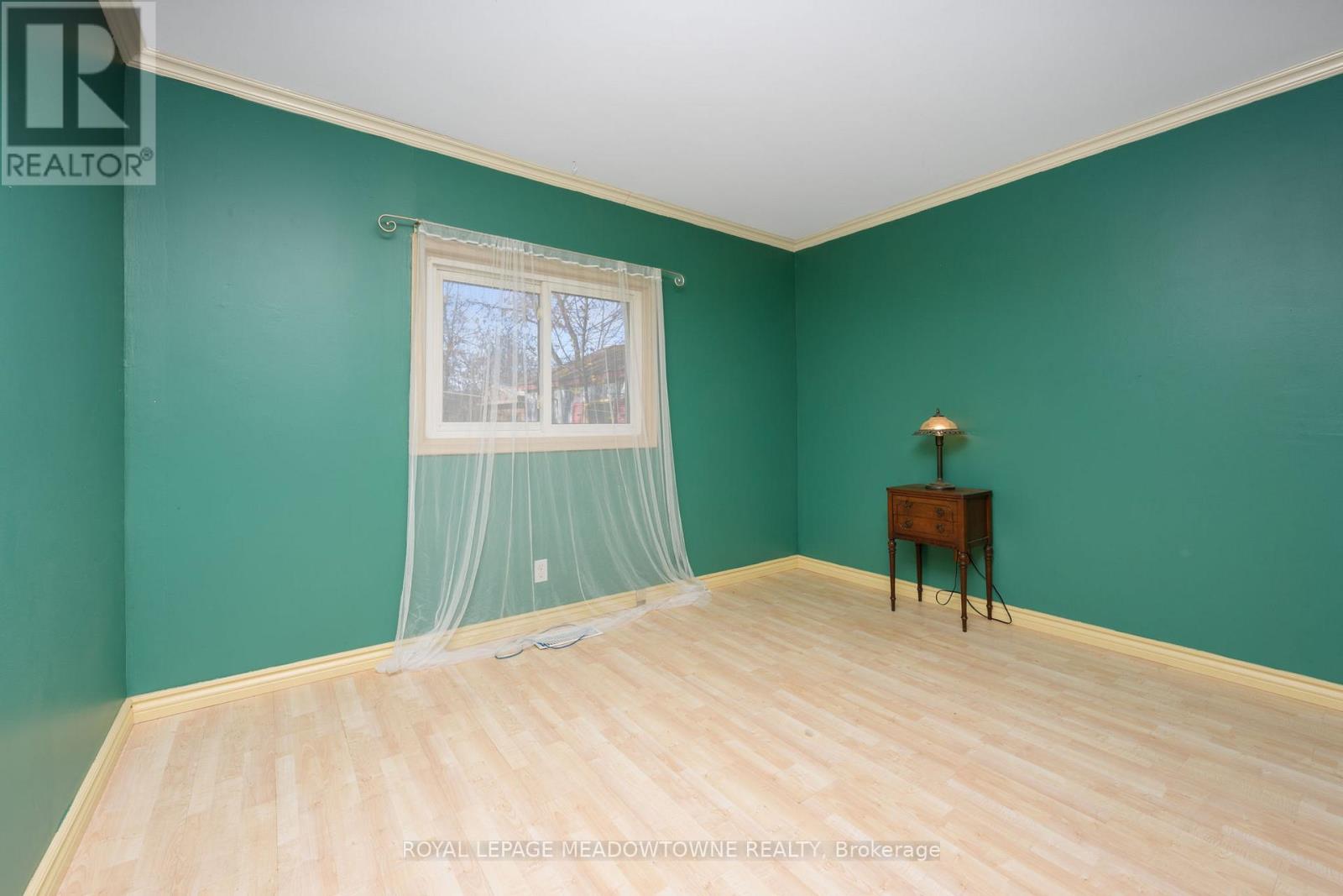 5 Louisa Street, Halton Hills, Ontario  L0P 1K0 - Photo 16 - W12813780