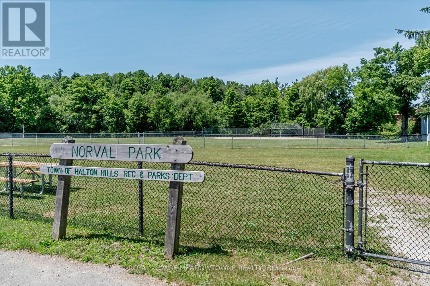 5 Louisa Street, Halton Hills, Ontario  L0P 1K0 - Photo 23 - W12813780