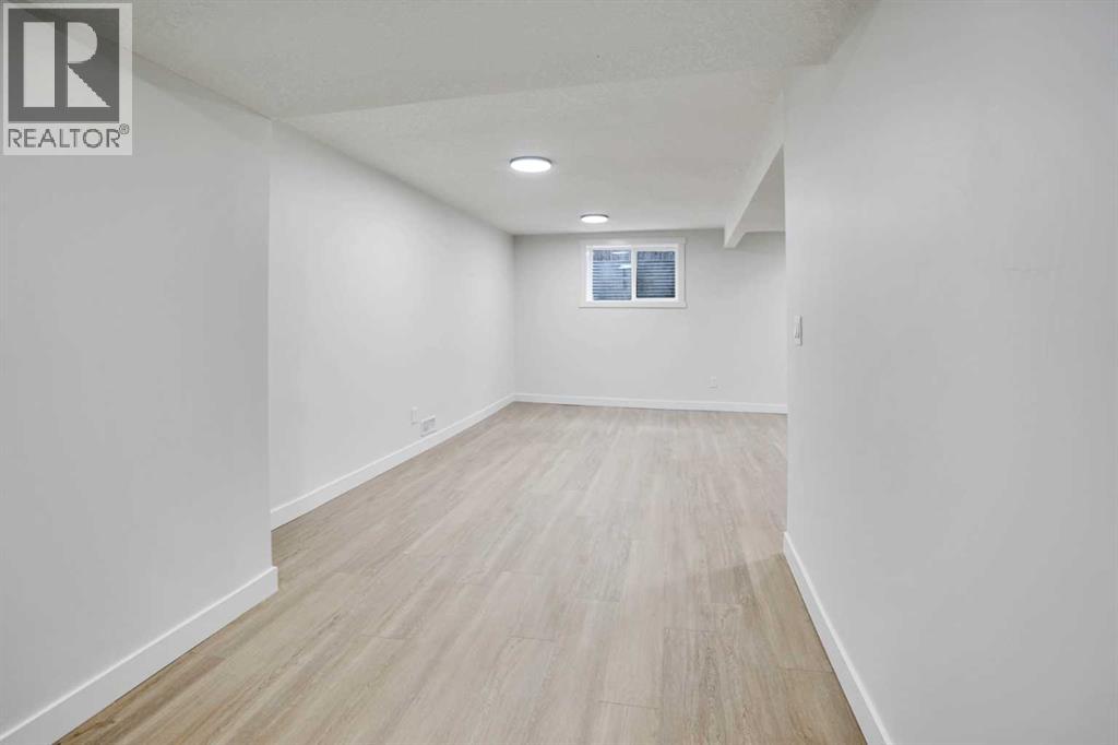 6116 Buckthorn Road Nw, Calgary, Alberta  T2K 2Z1 - Photo 31 - A2276769