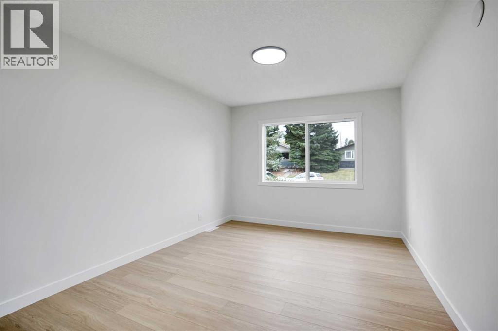 6116 Buckthorn Road Nw, Calgary, Alberta  T2K 2Z1 - Photo 20 - A2276769