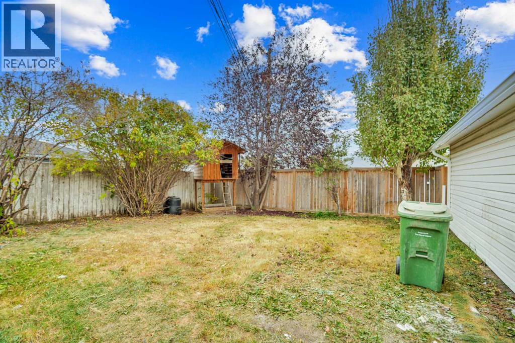 6116 Buckthorn Road Nw, Calgary, Alberta  T2K 2Z1 - Photo 27 - A2276769