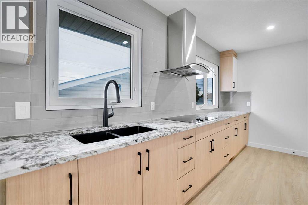 6116 Buckthorn Road Nw, Calgary, Alberta  T2K 2Z1 - Photo 7 - A2276769