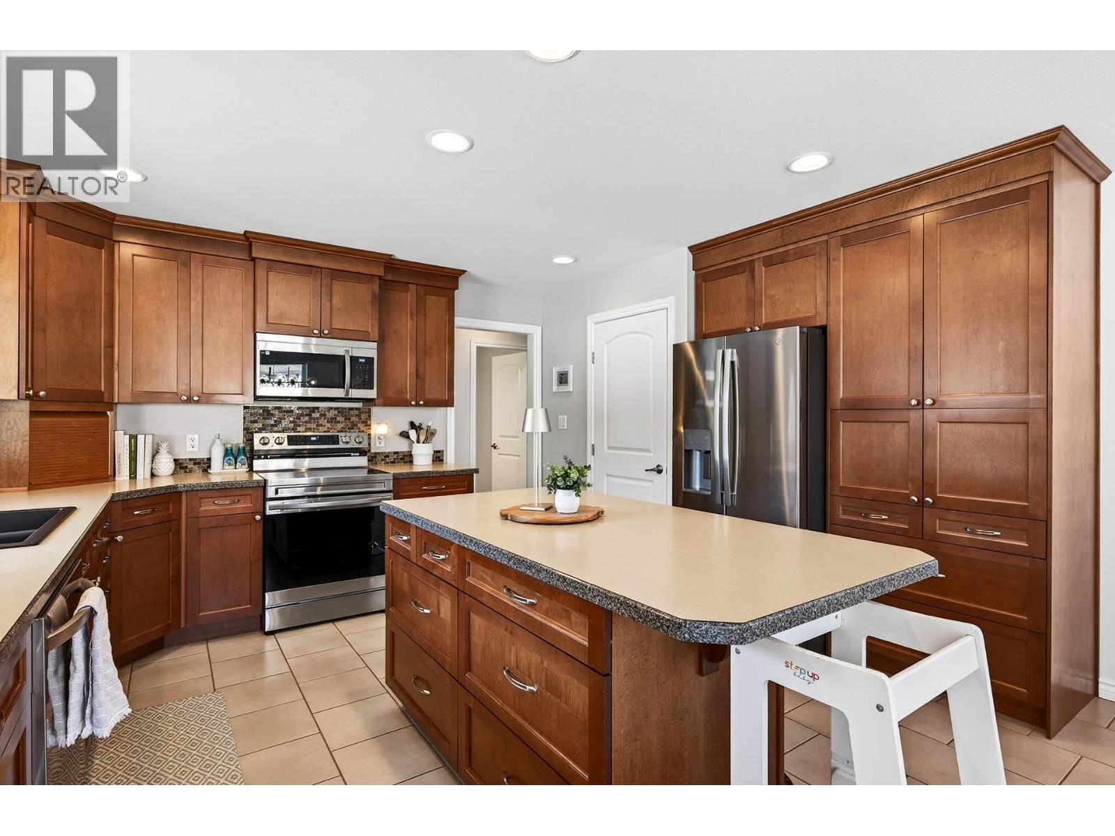 370 Wyndhaven Place, Clearwater, British Columbia  V0E 1N1 - Photo 4 - 10374509